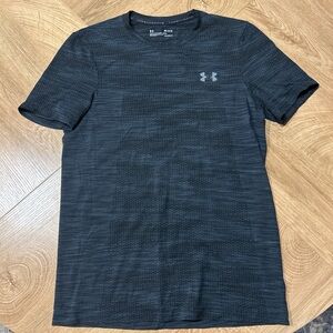 Under Armour Men's Dark Gray Short Sleeve Tee